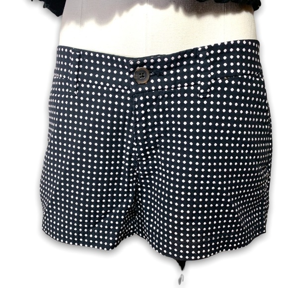 Navy Black Shorts White Polka Dots Coastal Sz 2 - Picture 1 of 11